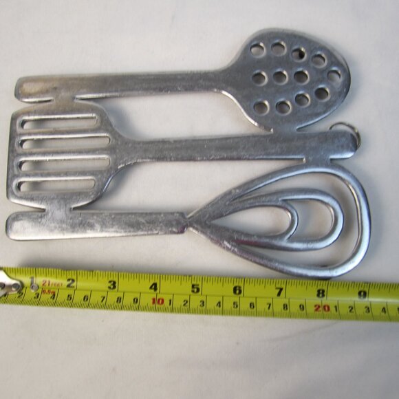 Vintage Copco Metal Trivet - Used - Picture 8 of 9